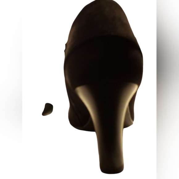 Aubrey Lynn Red Or Black Suede Booties, New In Box, 3" Block Heel, Zipper/Buckle - Picture 12 of 13